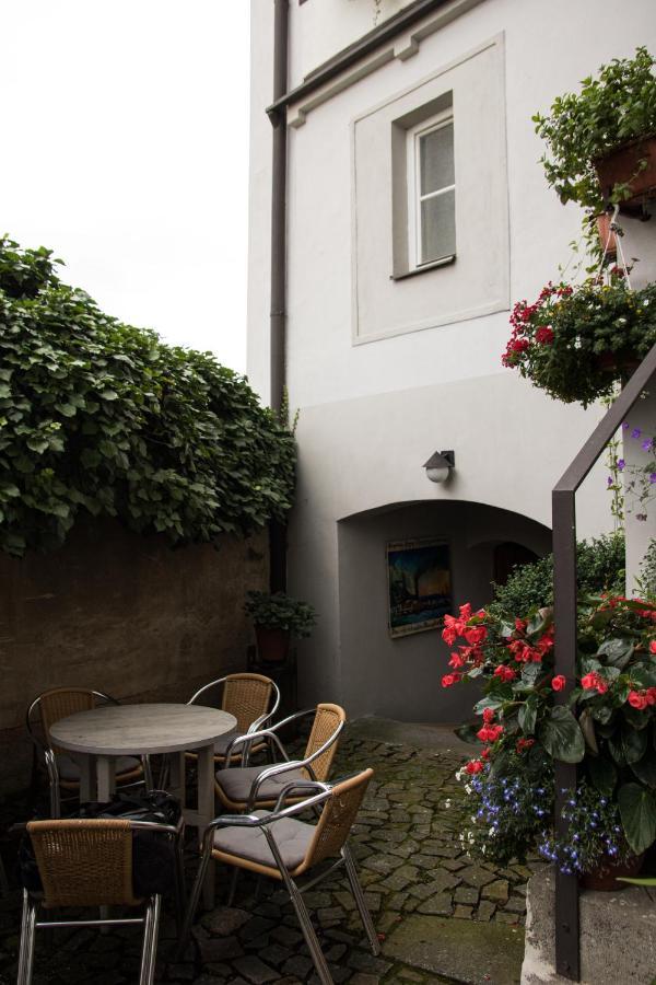 U Cerneho Kocoura A Zeleneho Stromu Homestay Tabor