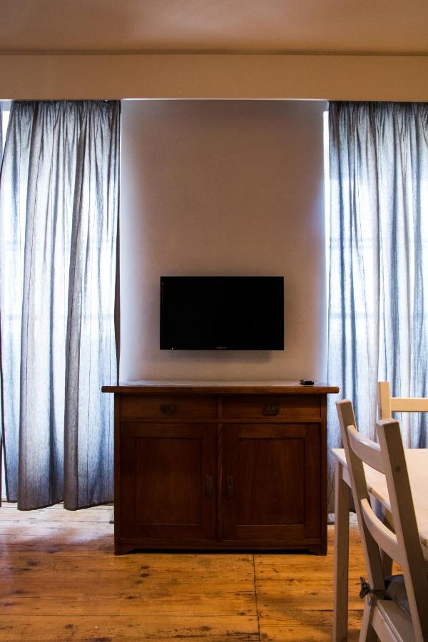 U Cerneho Kocoura A Zeleneho Stromu Homestay *